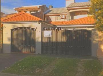 Imagen 1 · Casa Lista Para Entrar a Vivir de 3 Dorm., Garage Doble y Patio en Guadalupe.