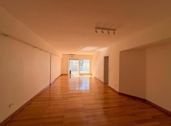 Departamento · 122m² · 4 Ambientes · 1 Cochera