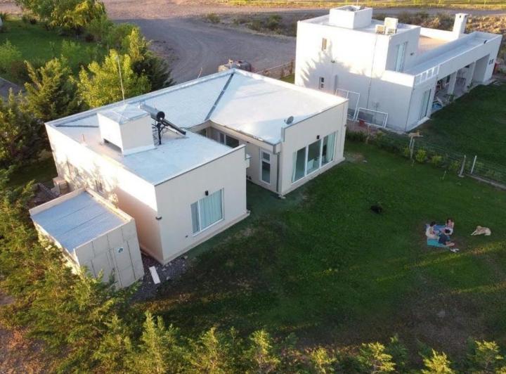 Casa · 120ha · 3 Ambientes · 2 Cocheras