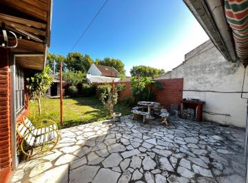 Casa · 133m² · 3 Ambientes · 1 Cochera · Casa 3 Ambientes en Venta en Martínez
