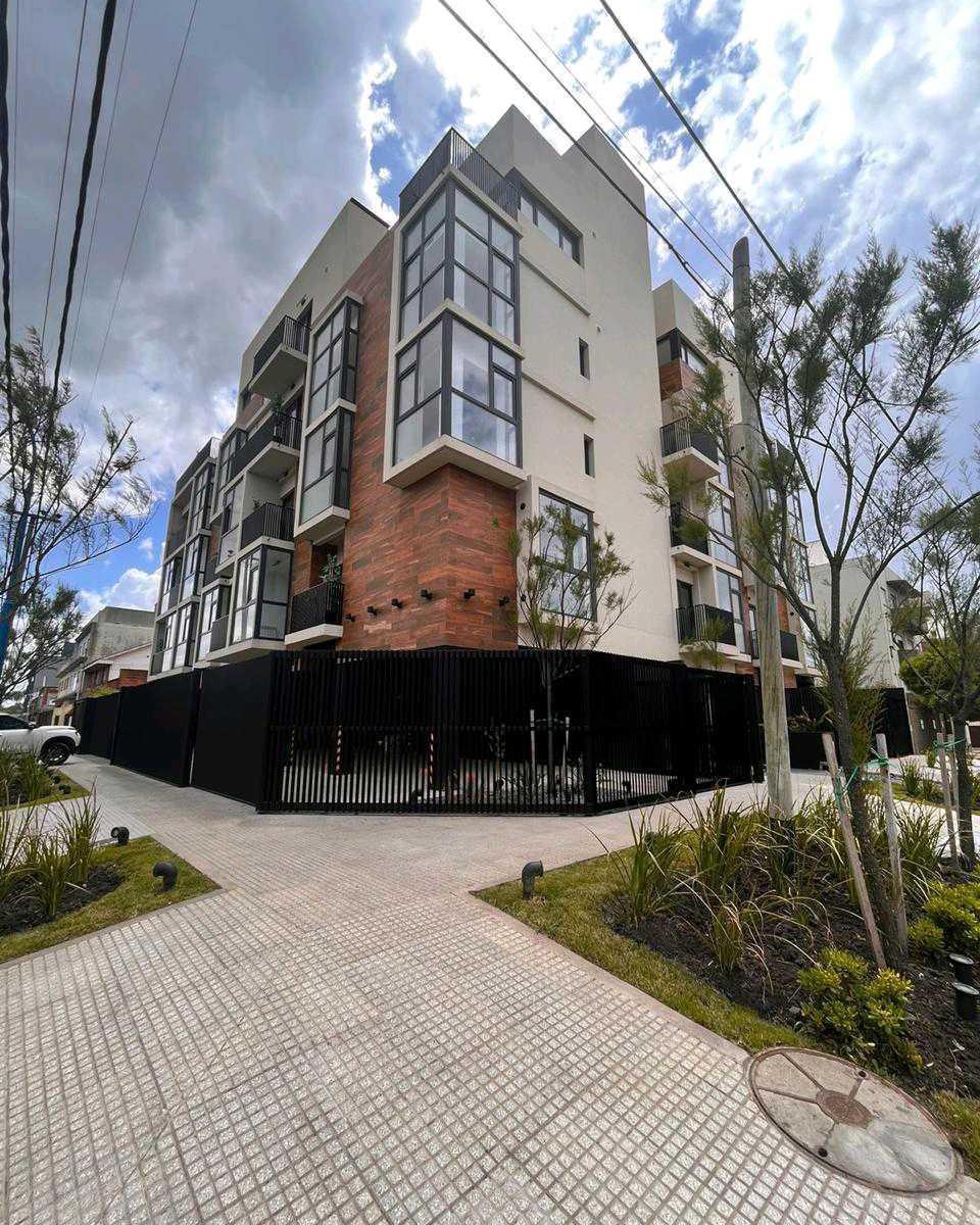 En venta hermoso departamento 2 amb, 42m² en Constitución con cochera