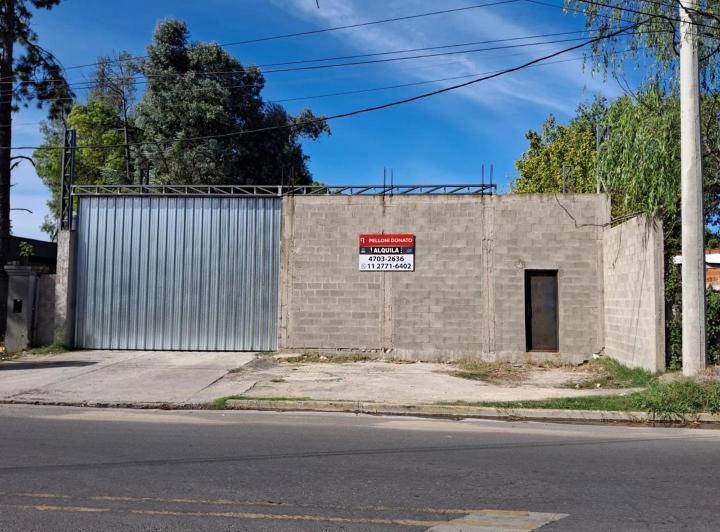 Terreno · 1350m²