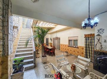 Casa · 340m² · 9 Ambientes · 1 Cochera · Venta de Casa de 4 Plantas Ideal Para Tres Familias – Parque Avellaneda