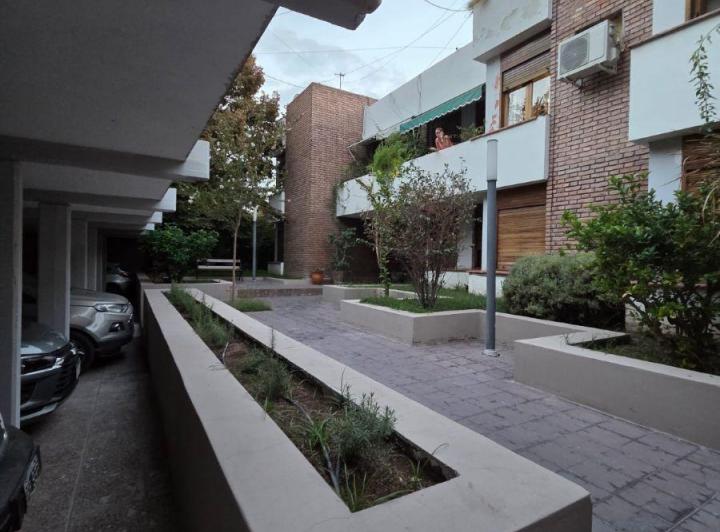Departamento · 106m² · 6 Ambientes · 1 Cochera