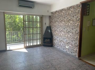 Departamento de 2 ambientes, Boedo · Departamento en Venta de Dos Ambientes Al Frente con Balcón. 42 m² Av Independencia Al 3400