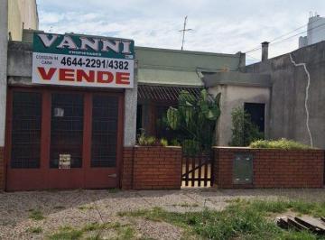 Casa de 3 ambientes, Tres de Febrero · Casa en Venta de 3 Ambientes con Cochera y Galpón - Venta - Ciudadela Norte