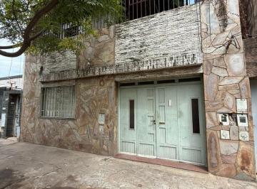 Casa · 193m² · 4 Ambientes · 1 Cochera · Casa en Planta Baja en Venta en Rio de Janeiro 2100