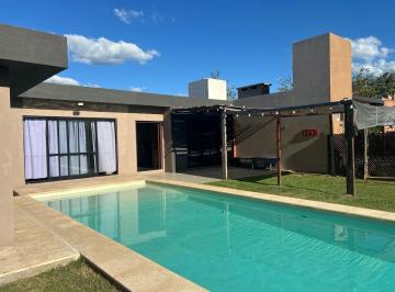 Casa · 45m² · 1 Ambiente · Venta Quincho en Tierra de Sueños 3 con Piscina