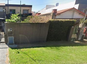 Casa · 132m² · 6 Ambientes · 1 Cochera · En Venta, 2 Casas en Block, Pb y Pa 6 Amb. Jardín y Patio. - V. Martelli