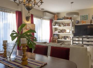 Casa · 140m² · 4 Ambientes · 1 Cochera · Casa de 4 Ambientes con Cochera y Dependencia en Venta en San Isidro