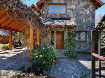 Casa · 228m² · 14 Ambientes · 1 Cochera · Se Vende Casa en Zona Centro de San Martín de Los Andes