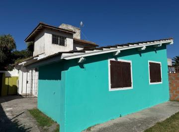 Casa de 5 ambientes, Santa Clara del Mar · Casa en Venta Ubicada en Calle Mónaco 230, a Tan Solo Media Cuadra de Av Acapulco