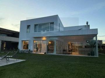 Casa · 262m² · 6 Ambientes · 6 Cocheras · Casa en Alquiler en Muelles, Puertos, Escobar
