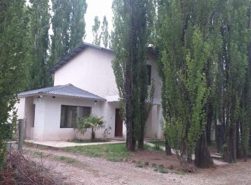 Casa de 6 ambientes, Malargüe · Hermoso Chalet con Quincho, Piscina y Modulo Habitaciones Adicional.