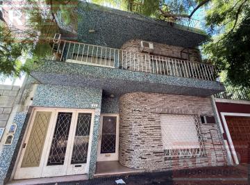 PH · 186m² · 6 Ambientes · 1 Cochera · 2 Departamentos en Martinez