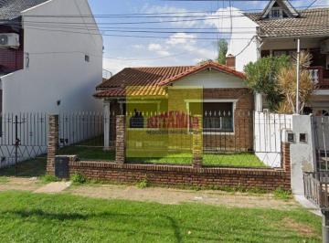 Casa de 3 ambientes, La Matanza · Casa de 3 Ambientes en Lote de 345 m² con Fondo Libre y Entrada Para Auto – Ramos Mejía