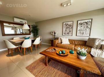 Departamento · 95m² · 4 Ambientes · 1 Cochera · Espectacular Departamento con Vista Al Mar y Garaje