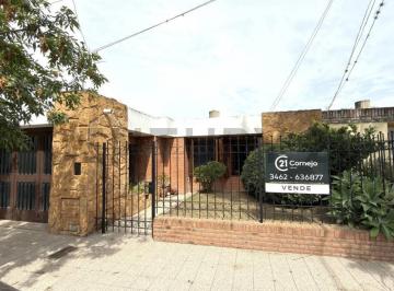 Casa · 164m² · 5 Ambientes · 1 Cochera · Casa 3 Dorm. en Barrio Cibelli. Venado Tuerto
