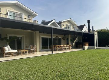 Casa · 278m² · 7 Ambientes · Casa en Venta en Exclusividad en Pacheco Golf Club