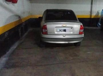 Garage · 12m² · Cochera Fija Cubierta en Balvanera
