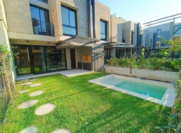 Casa · 104m² · 3 Dormitorios · 1 Cochera · Venta Casa 3 Dorm. + Jardín + Pileta + Terraza - Fisherton