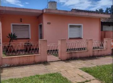 Casa · 190m² · 4 Ambientes · Casa en Venta - 3 Dorm. 1 Baño - Malvinas Argentinas