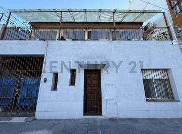 Casa · 200m² · 7 Ambientes · 1 Cochera · Venta Casa 7 Ambientes Palomar 220 m² Cubiertos