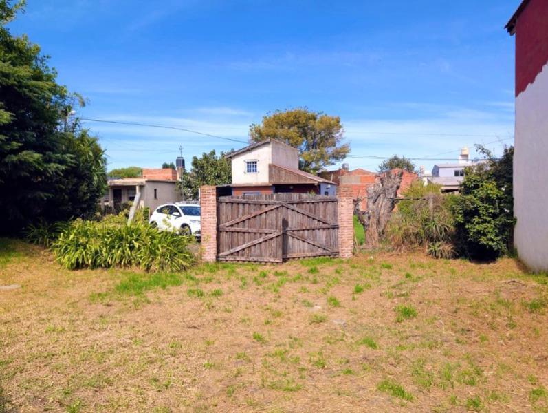Lote 375m² en Barrio Stella Maris con servicios de gas y agua