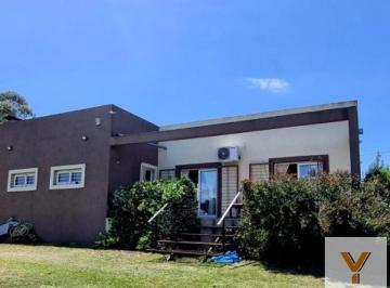 Casa · 112m² · 3 Ambientes · Casa en Venta - 2 Dorm. 1 Baño - 2795 m² - Tandil