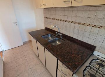 Departamento · 38m² · 2 Ambientes · Hermoso 2 Amb Muy Luminoso Balcon Piso Alto
