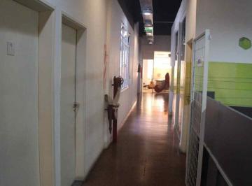 Bodega-Galpón · 1716m² · Venta Pb Oficinas / Depósito