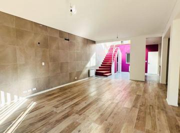 Casa · 153m² · 4 Ambientes · 1 Cochera · Venta Casa a Estrenar 4 Amb Terraza y Cochera
