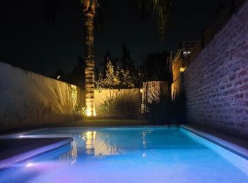 Casa · 171m² · 6 Ambientes · 2 Cocheras · Venta | Casa Duplex | 6amb Florida | Jardin y Pileta