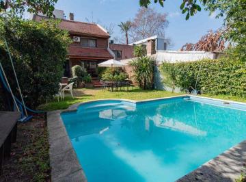 Casa · 225m² · 7 Ambientes · 2 Cocheras · Venta Casa Familiar con Jardín y Pileta – Vicente