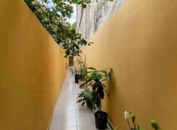 Casa · 76m² · 3 Ambientes · Casa en Venta en Villa Pueyrredón, Capital Federal, Buenos Aires