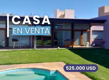 Casa · 273m² · 8 Ambientes · 2 Cocheras · Casa de Nivel Gerencial | Costa Jardín I | Neuquén