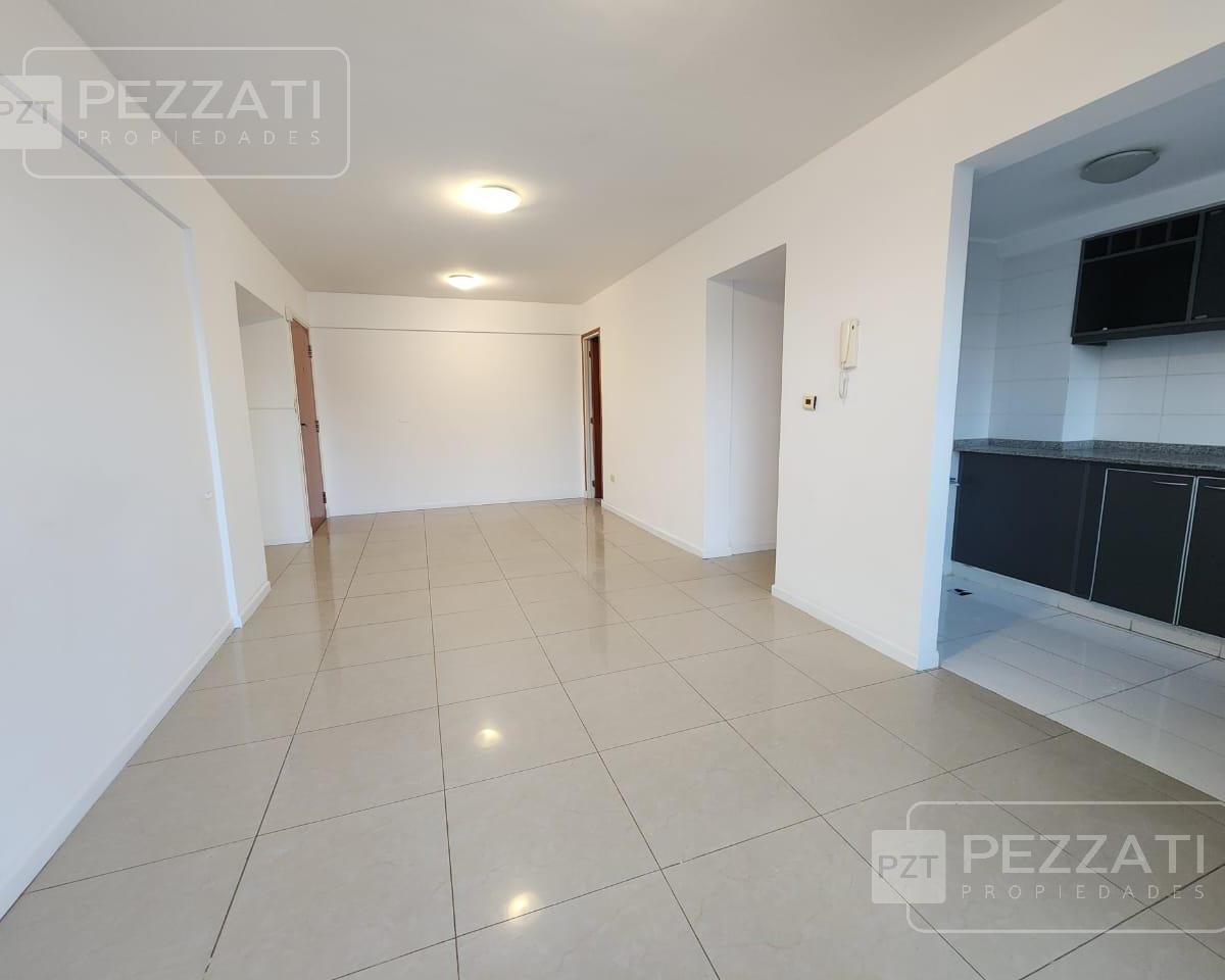 Depto 3 amb, 60m² con cochera y balcón — Plaza Mitre