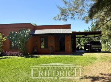 Casa · 237m² · 4 Ambientes · 1 Cochera · Casa en Venta - Chacra Club de Campo El Nacional