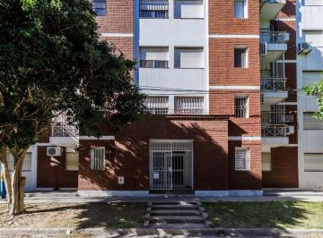 Departamento · 71m² · 5 Ambientes · Venta - Departamento 3 Dorm. - Refineria
