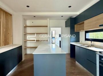 Casa · 195m² · 6 Ambientes · 2 Cocheras · Casa en Venta en Carpinchos, Nordelta, Tigre