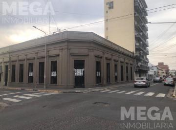 Local comercial · 430m² · 10 Ambientes · Italia Al 100. Amplio Local en Alquiler en Parana