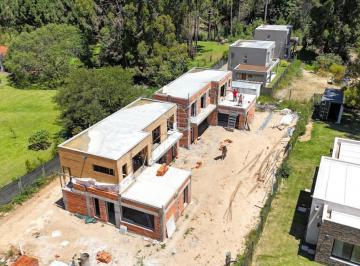 Foto1 · Modernas Casas a Estrenar en Parque Burnett