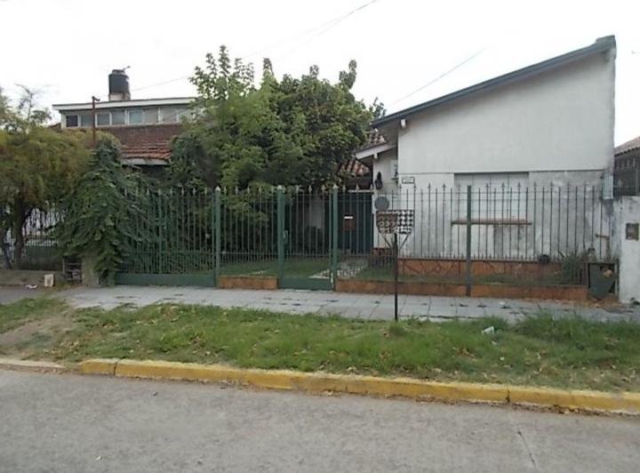 Casa · 100m² · 4 Ambientes · 1 Cochera