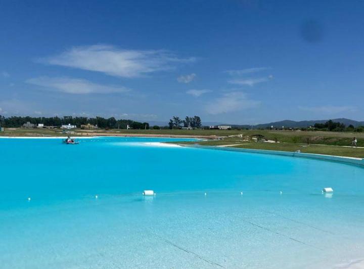 Terreno · 303750m²