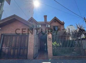 Casa · 300m² · 6 Ambientes · 1 Cochera · Casa en Venta 6 Amb en Wilde Apto Credito