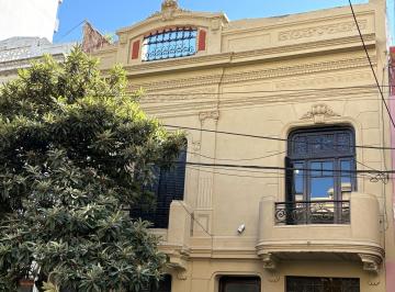 PH · 100m² · 2 Dormitorios · Excelente PH en Paternal. Terraza de 80 m²