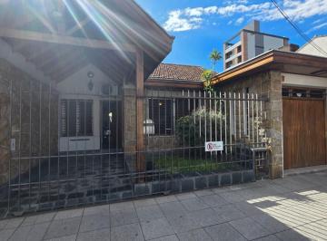 Casa · 150m² · 4 Ambientes · 1 Cochera · Casa en Quilmes