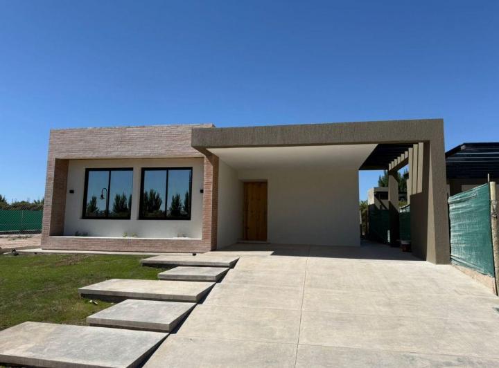 Casa en venta en Distrito Carrodilla · 6 ambientes