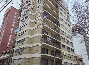Departamento · 130m² · 4 Ambientes · 1 Cochera · Departamento en Lanús Oeste