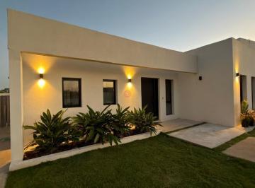 Casa · 130m² · 4 Ambientes · 1 Cochera · Casa en Venta en San Ramiro, Pilar del Este, Pilar